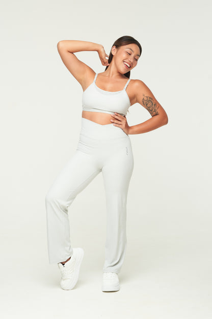 Wide-Leg Pants – AiraFlex™
