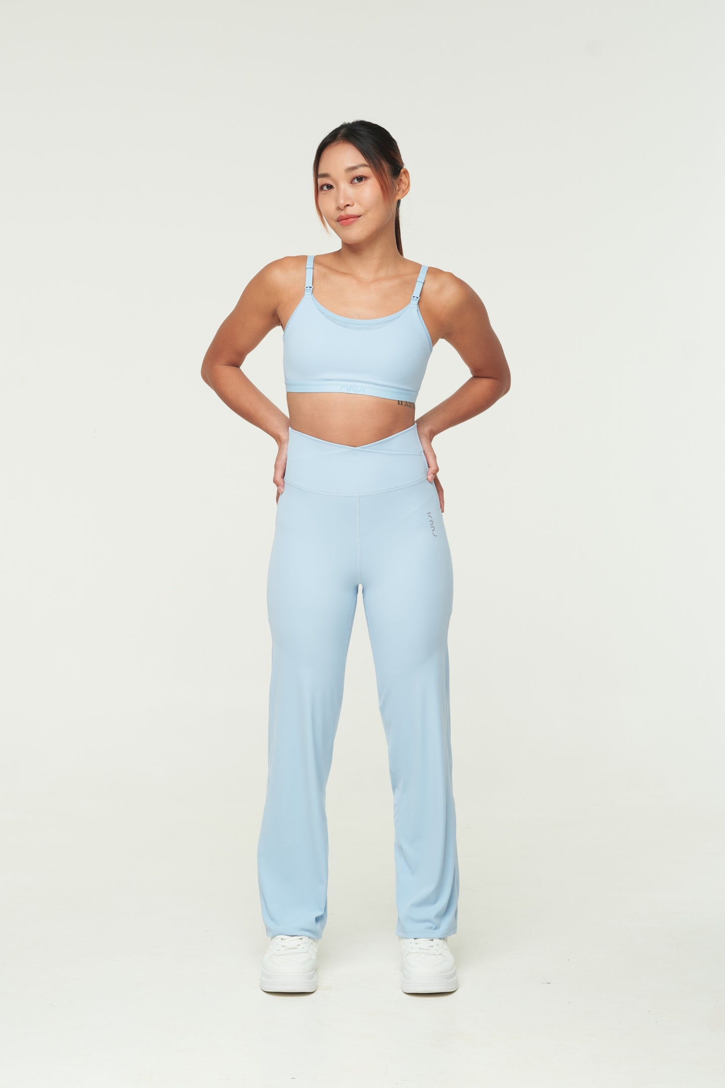 Wide-Leg Pants – AiraFlex™