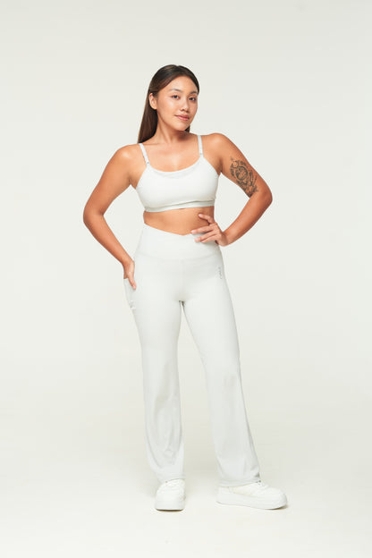 Wide-Leg Pants – AiraFlex™